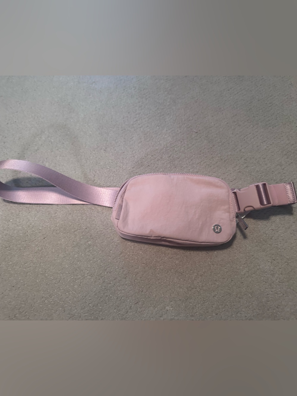 Brand new! NWT - Lululemon Everywhere Belt Bag